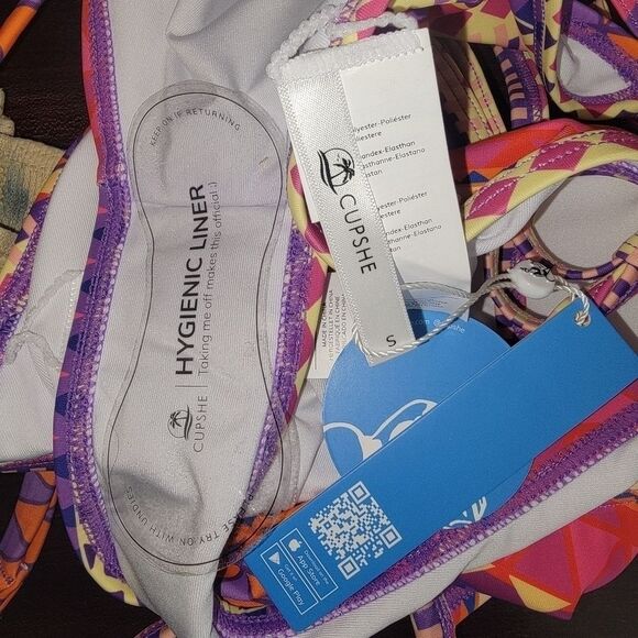 Cupshe Nwt geometric print triangle bikini swimsuit size small - Picture 8 of 8